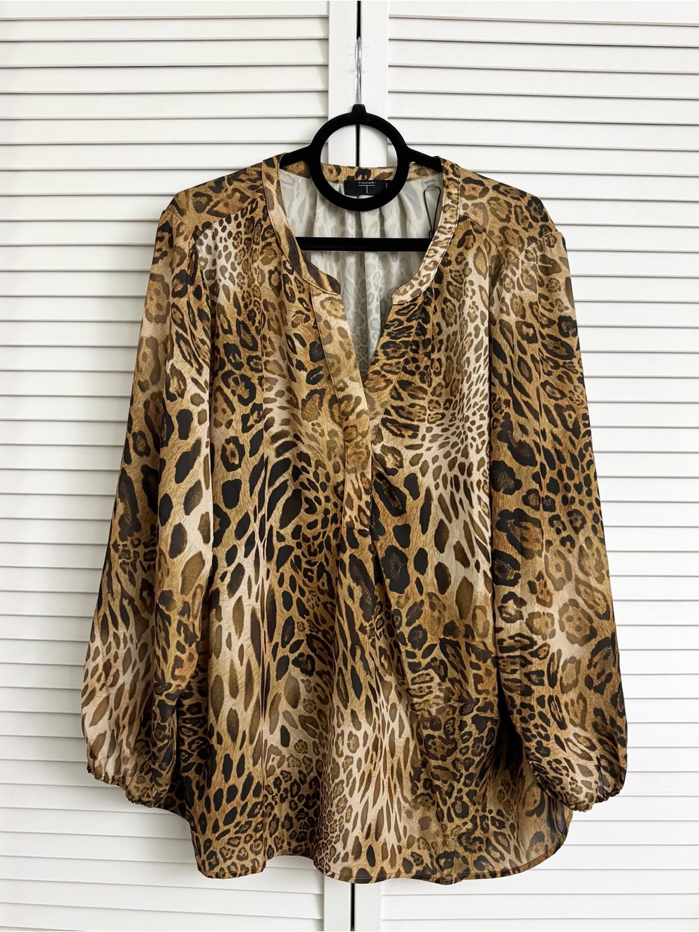 Tahari Women’s Leopard Print Split-Neck Blouse, Size: 1X, NWT